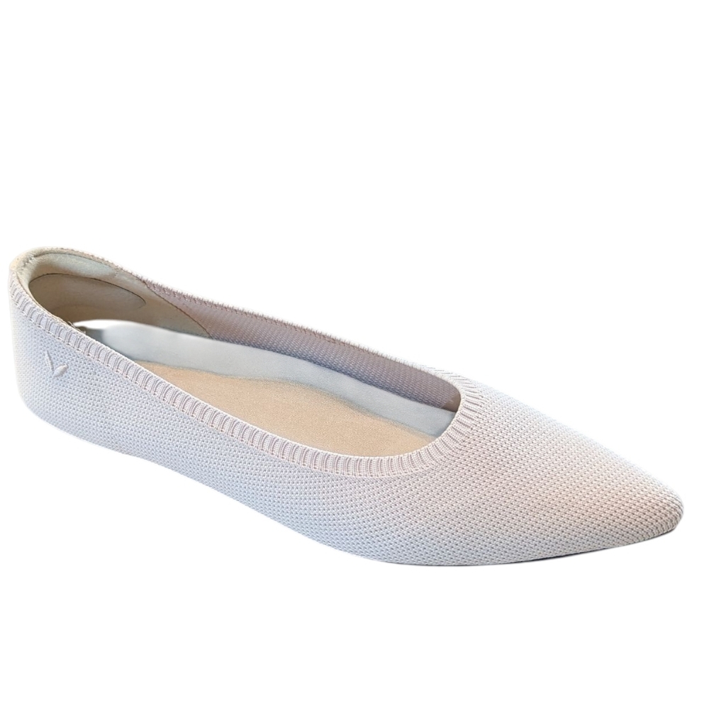 Vivaia, Bone Color Pointed Toe Knit Ballet Flats. Size 41 (9.5)